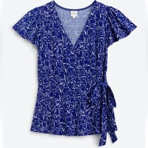 Kaileigh Miranda Side Tie Knit Top XXL. Navy and white.
